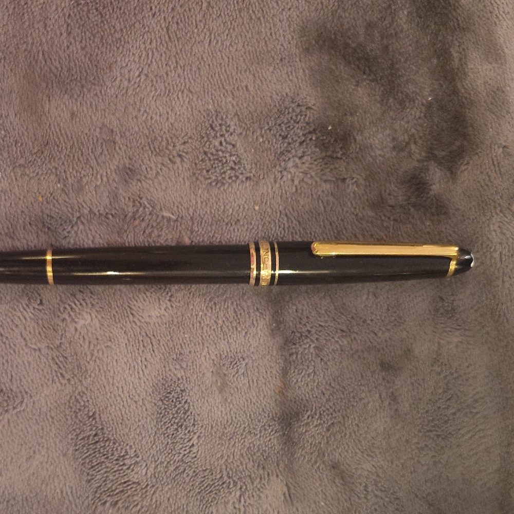 Montblanc Black and Gold Pen